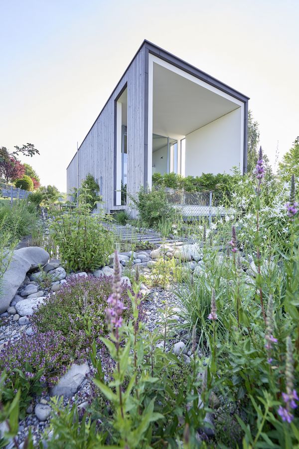 Gartenhaus im Naturgarten.